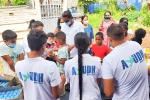 AYUDH Mauricio ofrece comida a madres y niños necesitados