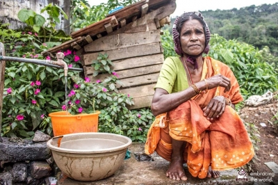 Empoderamiento de las mujeres para restaurar sus comunidades tras las inundaciones de Kerala de 2018