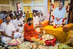 Celebración de Guru Purnima en Amritapuri