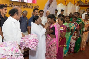 Amma en Madurai: Lo que todos buscan es la dicha permanente