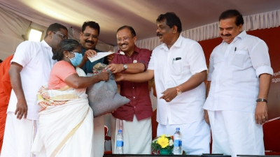 15.000 dones d&#039;AmritaSREE SHG reben suport a la capital de Kerala