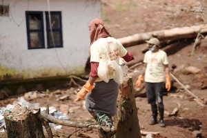 El equipo médico de socorro en desastres del Hospital Amrita asegura asistencia gratuita en el corrimiento de tierras de Wayanad.