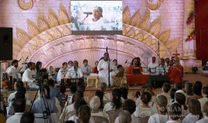 Que nuestras vidas sean una ofrenda: Amma en Hyderabad