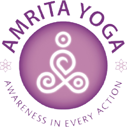 La tradición de Amrita Yoga promueve la conciencia centrada en el corazón para que los practicantes viajen a su verdadera expresión del Ser. Practicar yoga mientras nos mantenemos enfocados en el corazón nos ayuda a trascender la práctica física de asanas. Experimentamos una mayor salud y dinamismo y somos testigos de nuestro verdadero potencial.